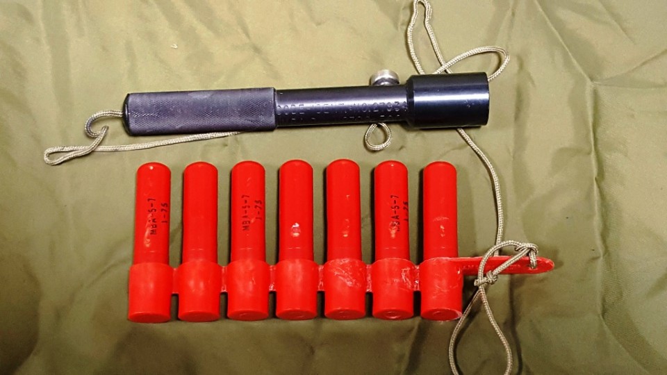 Signal Flare Kit