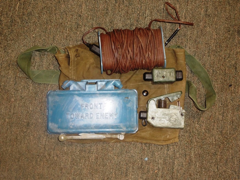 Claymore Mine Set