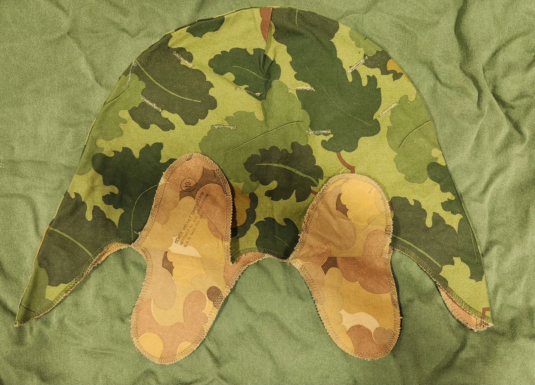 Helmet Cover, Mitchell Pattern, Original (EXC) - Image 1