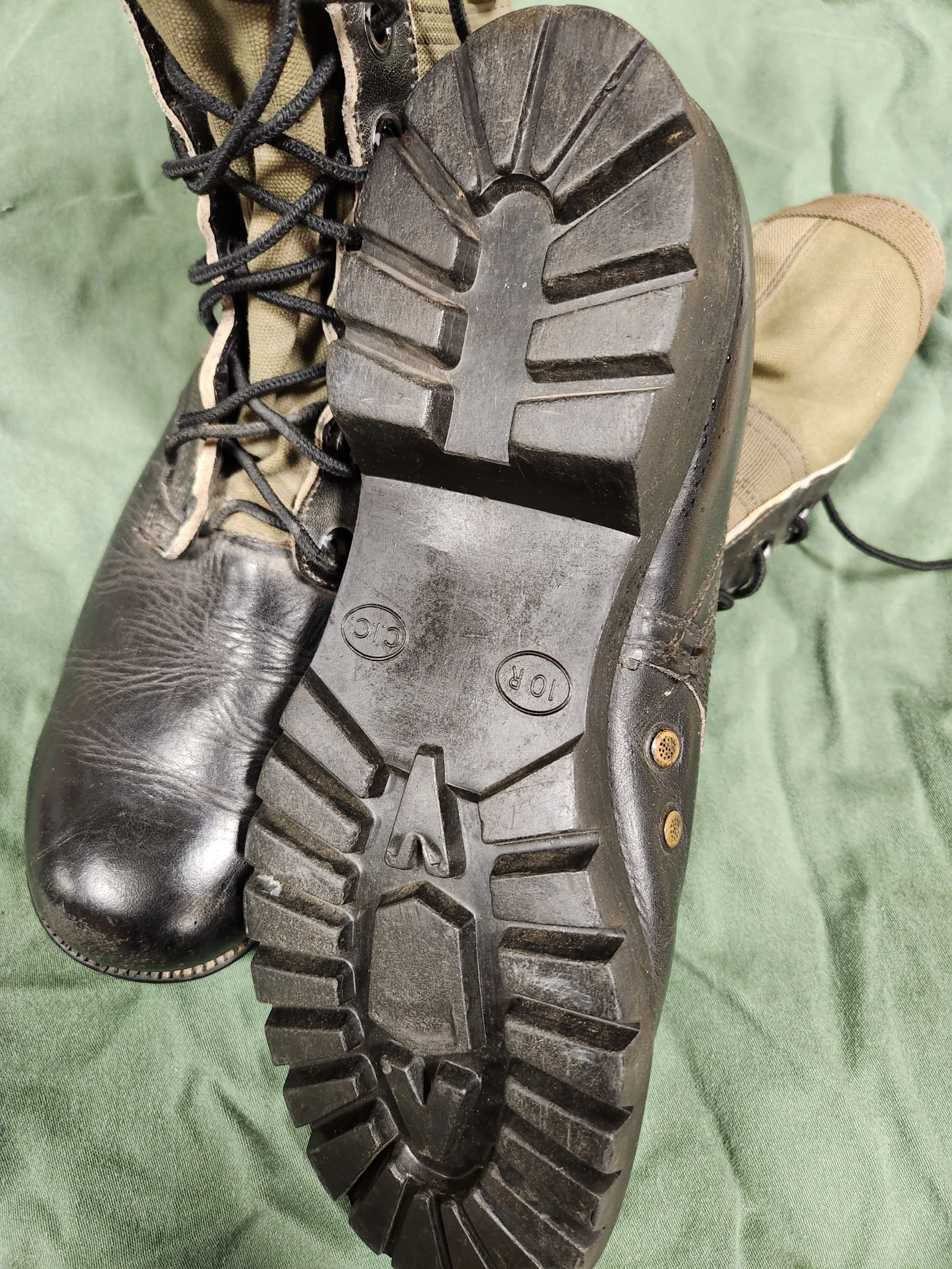 3rd Pattern Jungle Boots, Original, Vibram (10R) - Image 3