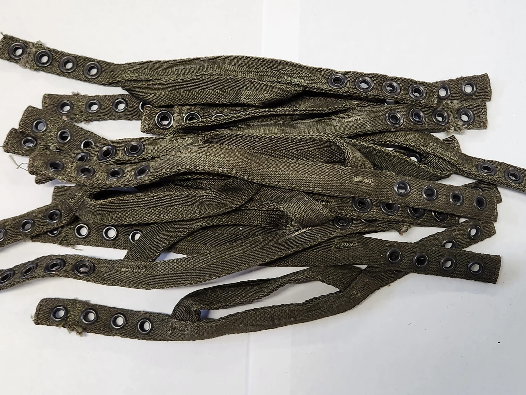 M-1C Paratrooper Helmet Chin Cup, VN  - Image 3