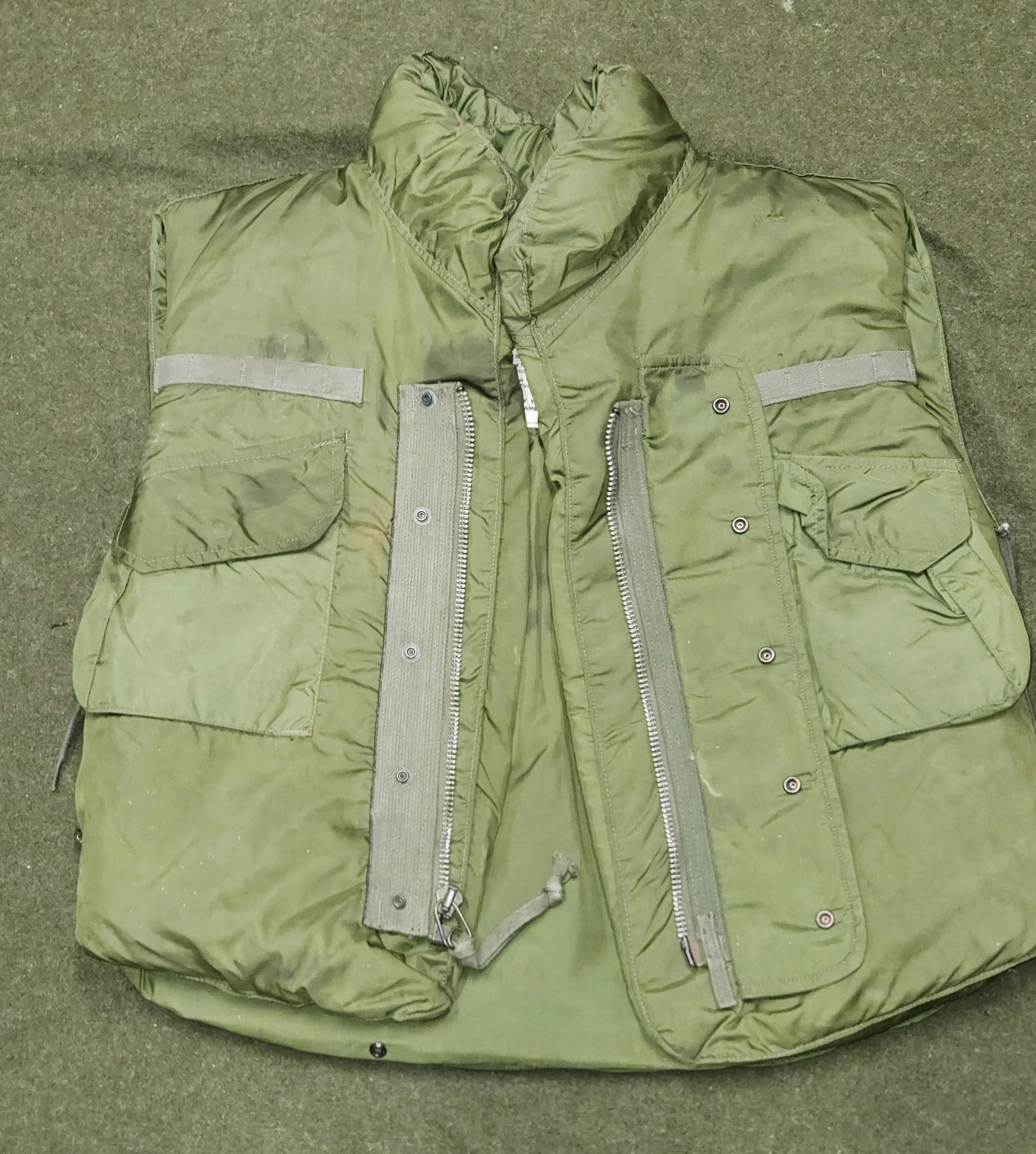 3/4 Collar Fragmentation (Flak) Vest (L)  - Image 1