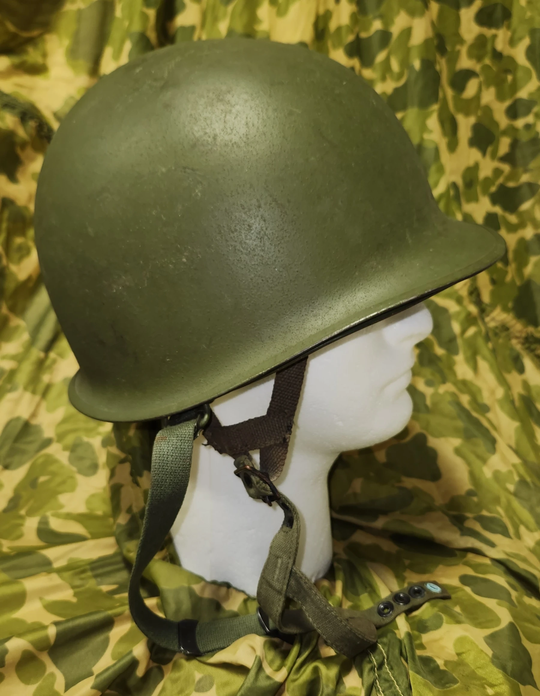 Post WWII / Korean War M-1C Airborne Helmet - Image 1