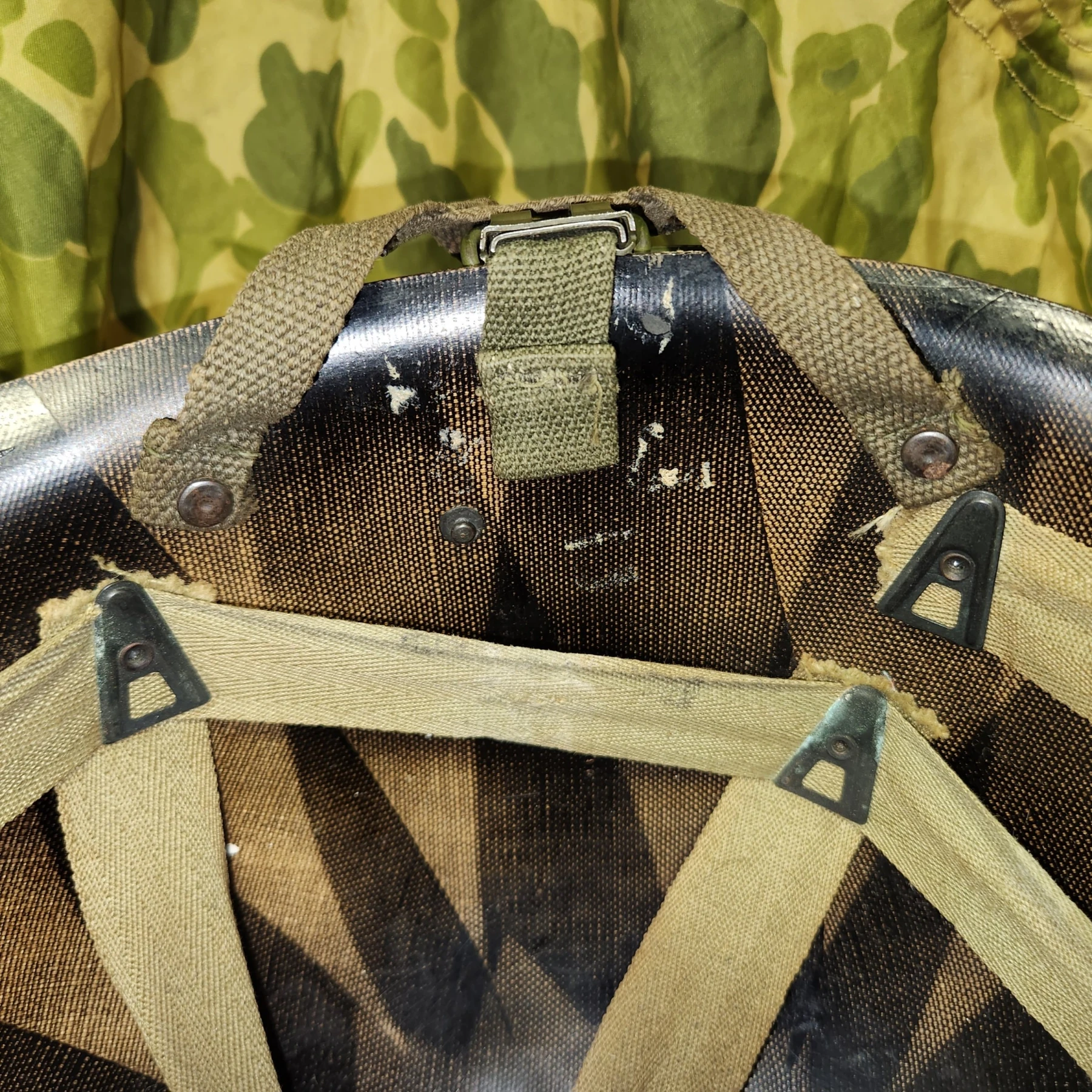 Post WWII / Korean War M-1C Airborne Helmet - Image 6