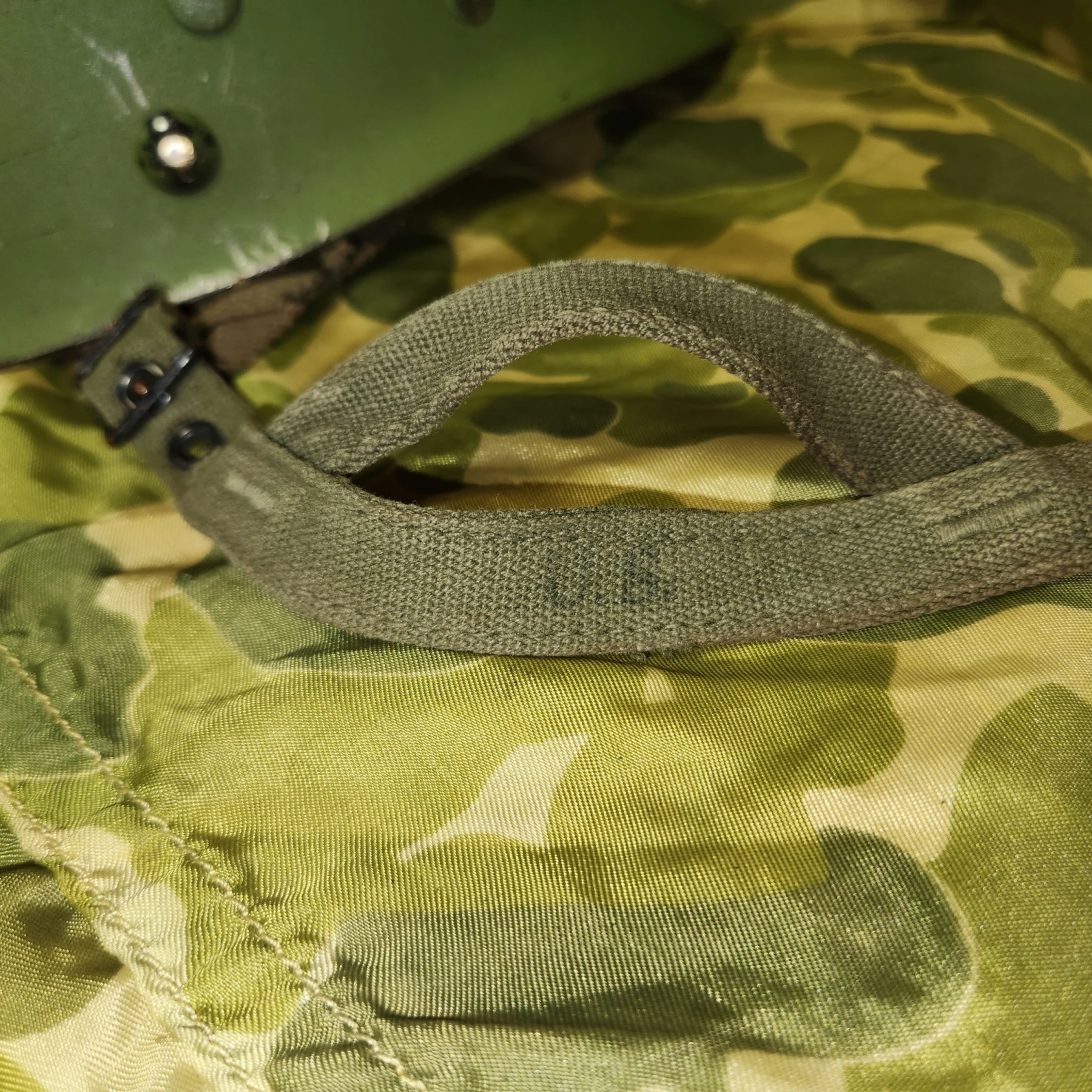 Post WWII / Korean War M-1C Airborne Helmet - Image 12