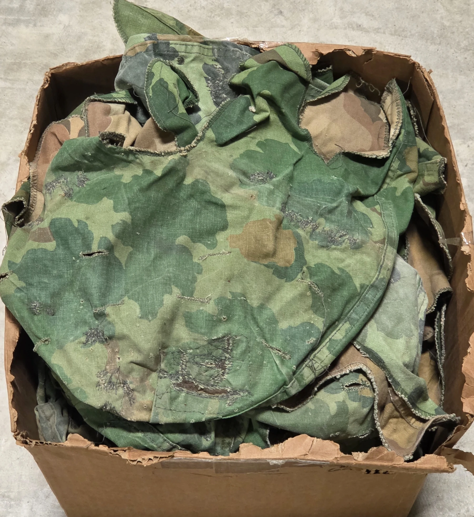 Helmet Cover, Mitchell Pattern, Original (Repaired) - Image 4