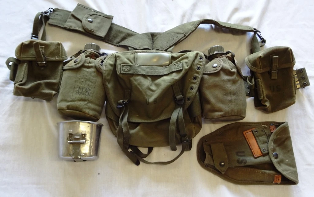 US Army Basic Field Gear Package, EXC - Image 1