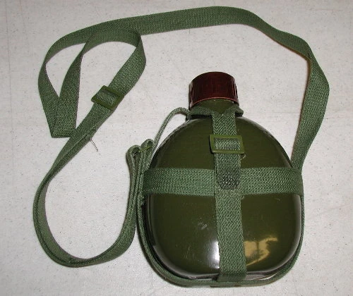 Chi-Com Canteen - Image 1