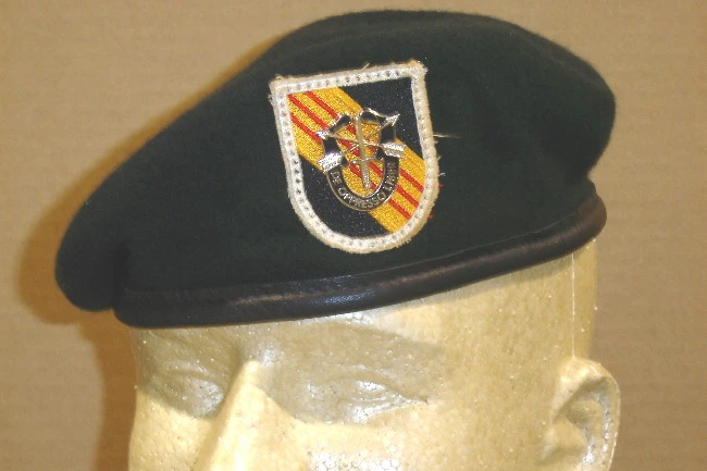 Beret, Man's, Wool (Green) - Image 1