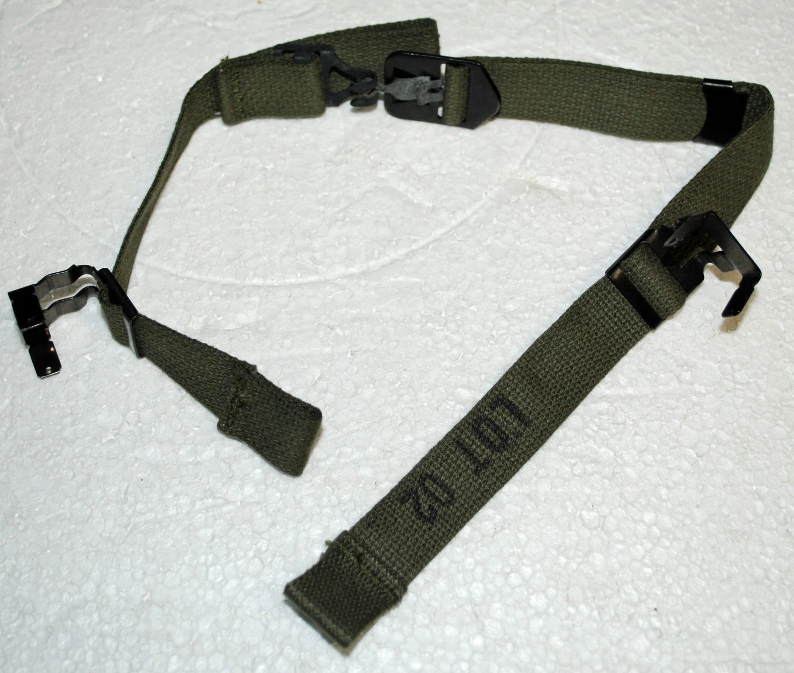 M-1C Helmet Chinstrap, Type II (Airborne) - Image 1