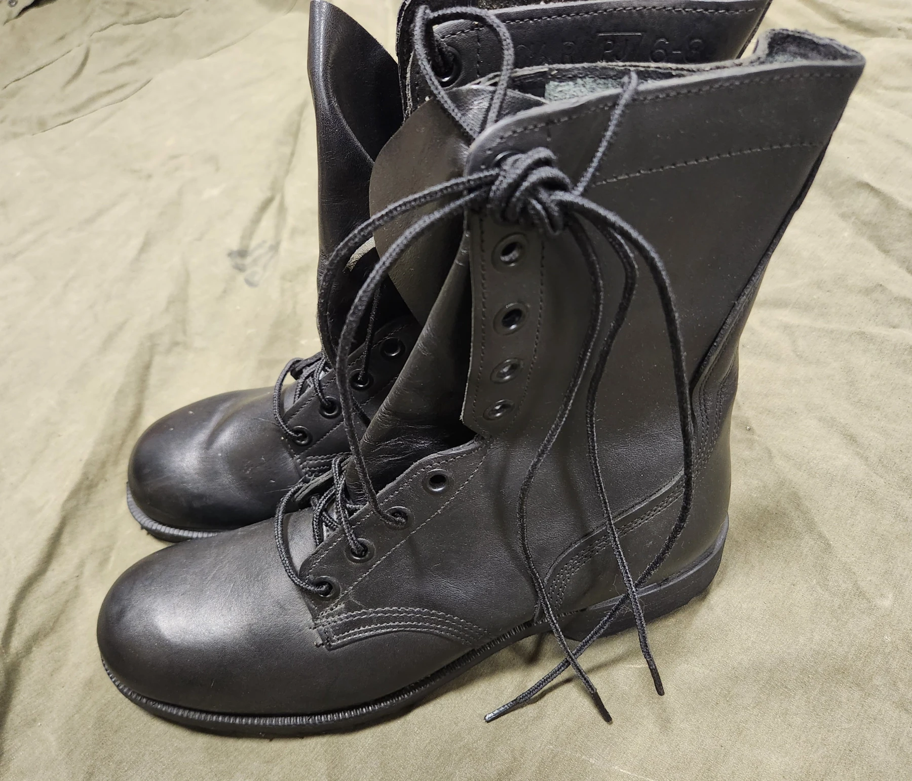 Leather Combat Boots (DMS), PW (10.5R) - Image 1