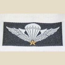 Vietnamese (RVN) Parachutist Qualification Badge. Woven.