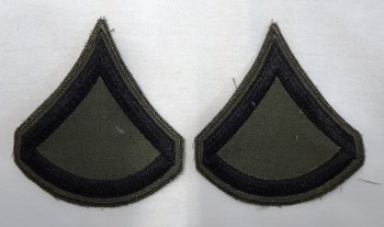 Private 1st Class, Subd. Sleeve Set (Black on Green).
