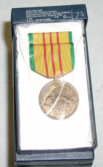 Medal Set Vietnam Service.
