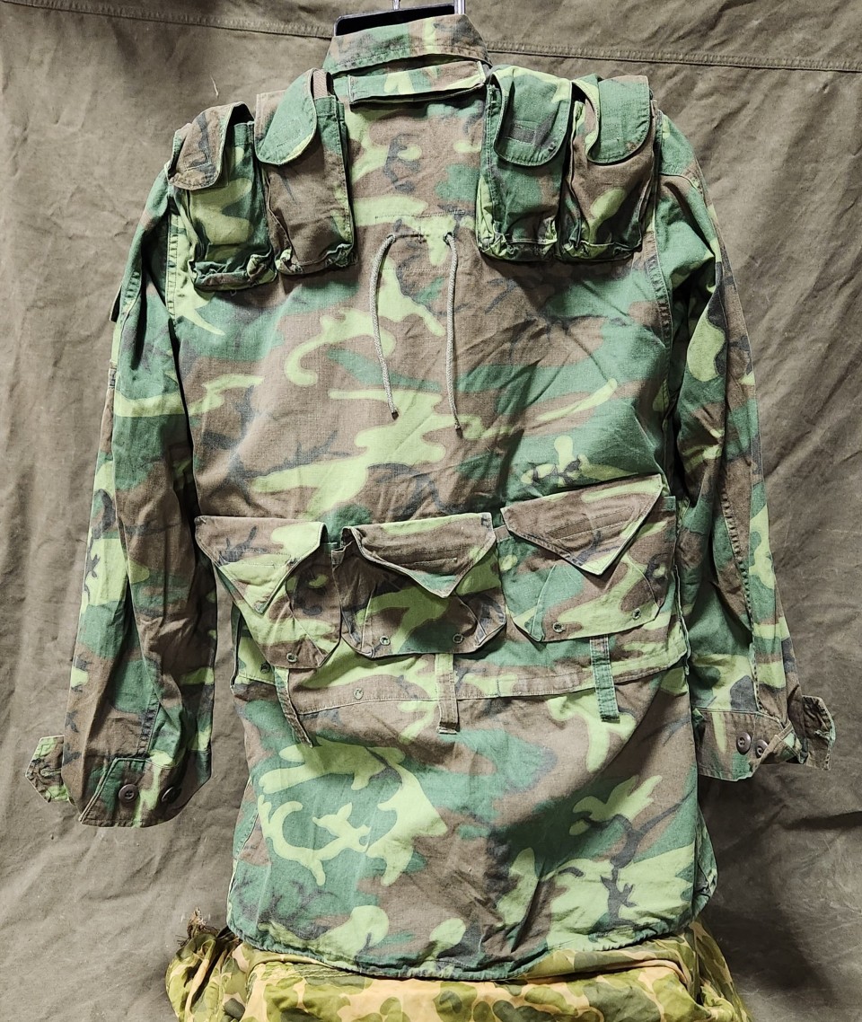 US NAVY SEAL FLOTATION COAT GRENADIER
