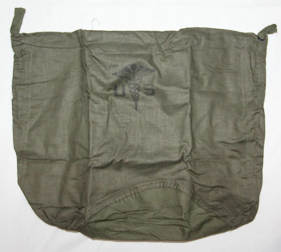 PATIENT EFFECTS BAG 1968 - Doughboy Military Collectables